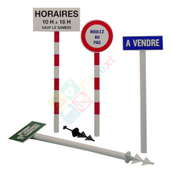 Poteau PVC sur pointe à enfoncer pour signalétique